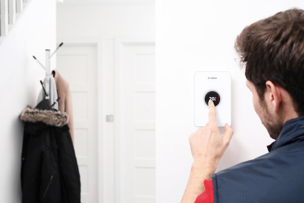 Regulatory z klasą – system regulacji Bosch EMS2